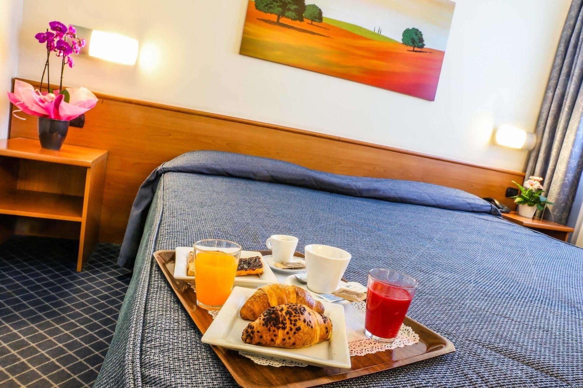 Hotel Gallia Pianezza Kültér fotó