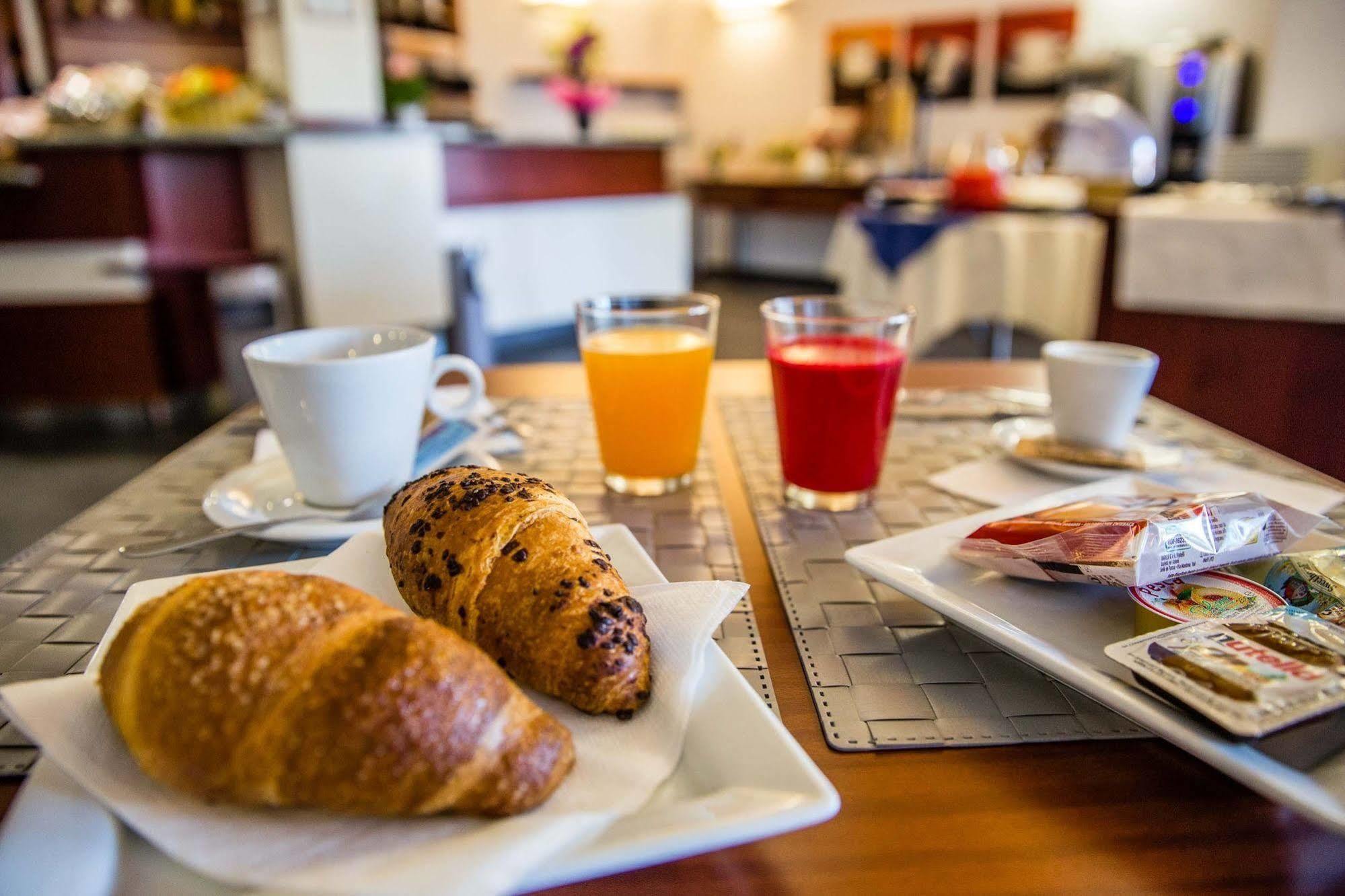 Hotel Gallia Pianezza Kültér fotó