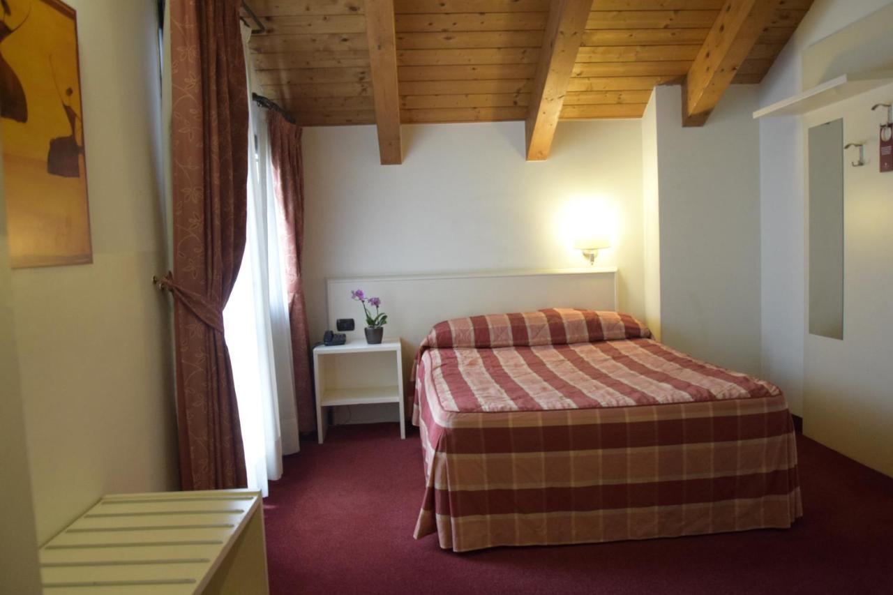 Hotel Gallia Pianezza Kültér fotó